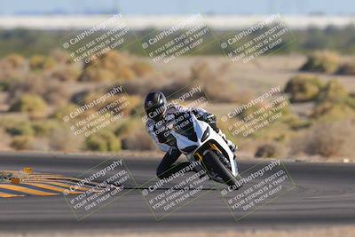media/Nov-06-2023-Moto Forza (Mon) [[ce023d0744]]/3-Intermediate Group/Session 5 (Turn 4)/